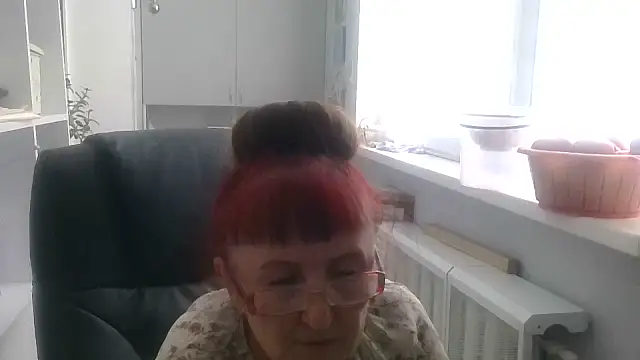 Snapshot of TanyaSweet634 chatting on September 10, 7:29 am TanyaSweet634 online show from September 10, 7:29 am