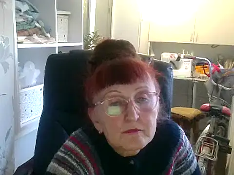 Snapshot of TanyaSweet634 chatting on March 18, 3:44 pm TanyaSweet634 online show from March 18, 3:44 pm