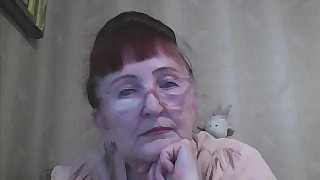 Snapshot of TanyaSweet634 chatting on July 9, 5:19 am TanyaSweet634 online show from July 9, 5:19 am