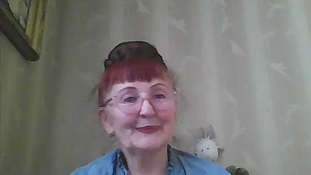 Snapshot of TanyaSweet634 chatting on June 12, 5:27 am TanyaSweet634 online show from June 12, 5:27 am