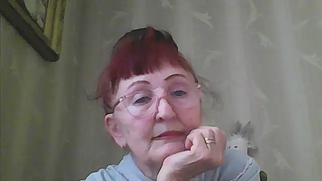 Snapshot of TanyaSweet634 chatting on June 5, 5:23 am TanyaSweet634 online show from June 5, 5:23 am