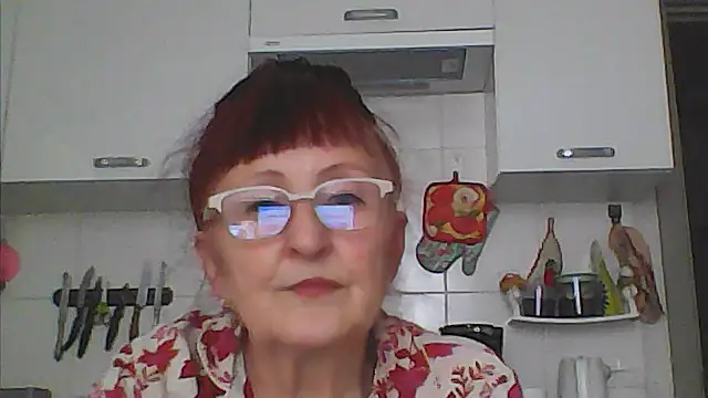 Snapshot of TanyaSweet634 chatting on June 15, 5:29 am TanyaSweet634 online show from June 15, 5:29 am