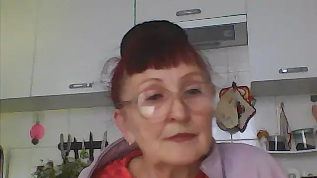 Snapshot of TanyaSweet634 chatting on May 29, 5:46 am TanyaSweet634 online show from May 29, 5:46 am