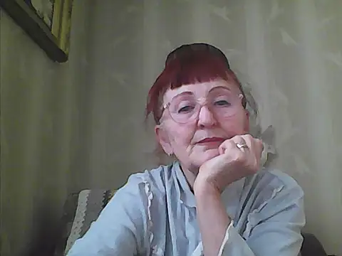 Snapshot of TanyaSweet634 chatting on June 2, 6:13 am TanyaSweet634 online show from June 2, 6:13 am