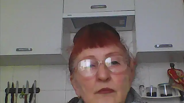 Snapshot of TanyaSweet634 chatting on April 29, 5:33 am TanyaSweet634 online show from April 29, 5:33 am