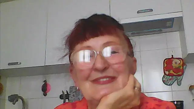 Snapshot of TanyaSweet634 chatting on June 30, 6:02 am TanyaSweet634 online show from June 30, 6:02 am
