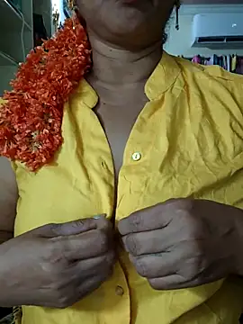 Snapshot of Bangarupapa chatting on May 12, 4:42 am Bangarupapa online show from May 12, 4:42 am