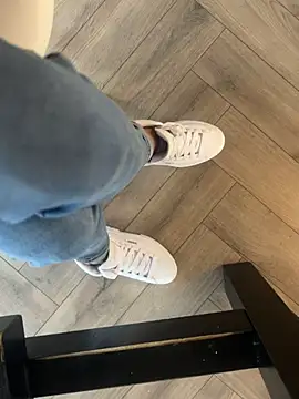 FeetVibe online show from October 25, 6:34 am