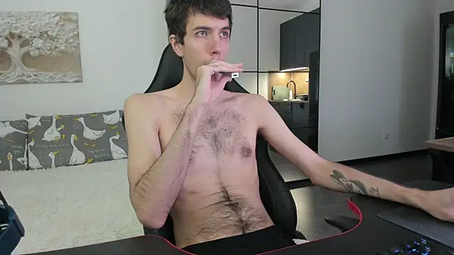 White Dylan online show from November 30, 4:52 pm