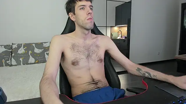 White Dylan online show from February 5, 8:59 pm