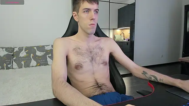 White Dylan online show from February 21, 4:31 pm