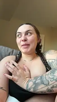 Sexy-Scottish-Slut online show from January 15, 9:35 am