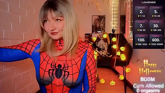 Sandralawrence online show from October 31, 9:11 pm