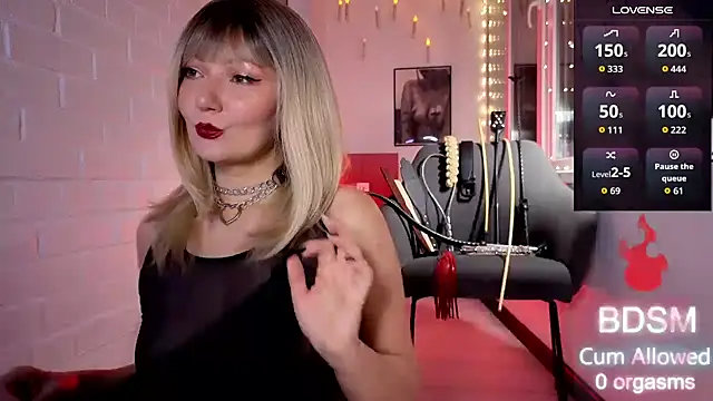 Sandralawrence online show from November 8, 9:18 pm