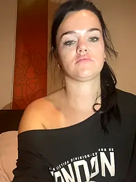 English-Chloe96 online show from January 7, 5:18 pm