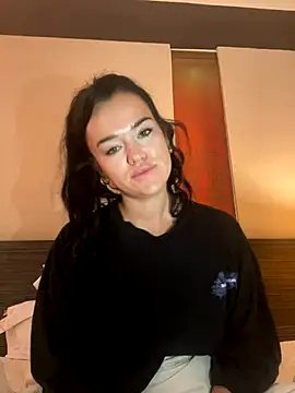 English-Chloe96 online show from October 13, 4:25 am