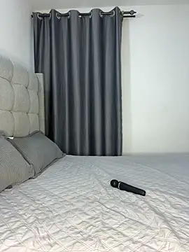 prettiepearl online show from March 28, 4:57 am