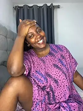 prettiepearl online show from July 4, 8:10 am
