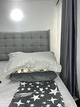 prettiepearl online show from February 13, 1:55 pm