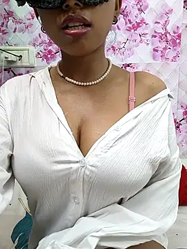 Snapshot of sandy_naughty chatting on April 19, 4:41 pm sandy naughty online show from April 19, 4:41 pm
