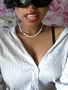 Snapshot of sandy_naughty chatting on June 12, 5:16 am sandy naughty online show from June 12, 5:16 am