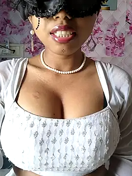 sandy naughty online show from February 13, 8:03 am