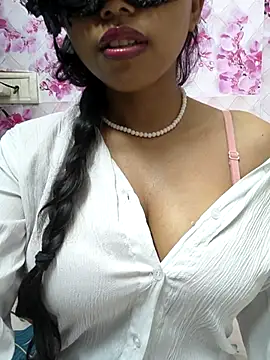 Snapshot of sandy_naughty chatting on June 3, 5:39 pm sandy naughty online show from June 3, 5:39 pm