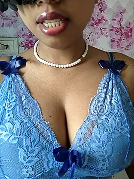 Snapshot of sandy_naughty chatting on July 18, 4:21 am sandy naughty online show from July 18, 4:21 am