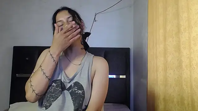 realshy-Stepsis online show from April 14, 1:27 pm