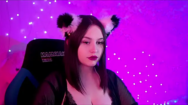 SerenaFerrera online show from December 4, 7:39 pm