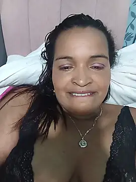 Snapshot of _violetta_- chatting on July 3, 1:56 am violetta - online show from July 3, 1:56 am