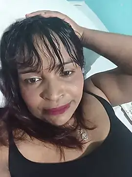 Snapshot of _violetta_- chatting on July 6, 11:40 pm violetta - online show from July 6, 11:40 pm