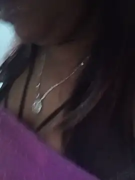Snapshot of _violetta_- chatting on June 14, 11:39 pm violetta - online show from June 14, 11:39 pm