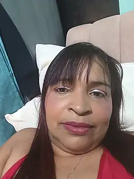 Snapshot of _violetta_- chatting on July 15, 12:39 am violetta - online show from July 15, 12:39 am