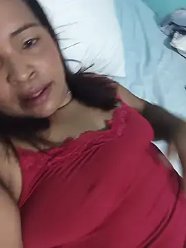 Snapshot of _violetta_- chatting on July 2, 12:33 pm violetta - online show from July 2, 12:33 pm