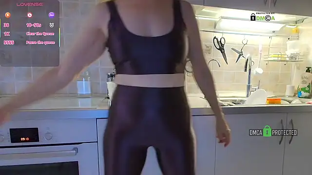 MilfeaN online show from November 25, 6:14 am