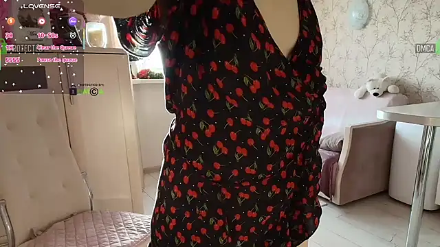 MilfeaN online show from December 15, 9:26 am