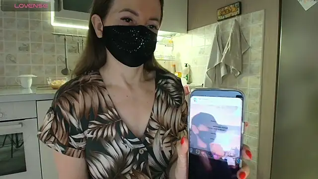 MilfeaN online show from April 2, 7:48 am