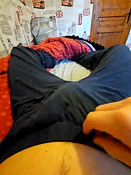 Snapshot of Azerty0911 chatting on November 28, 8:14 am Azerty0911 online show from November 28, 8:14 am