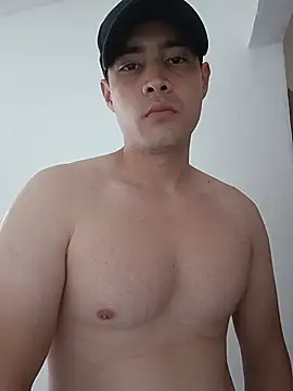 Snapshot of Mateo2803 chatting on July 16, 7:22 pm Mateo2803 online show from July 16, 7:22 pm