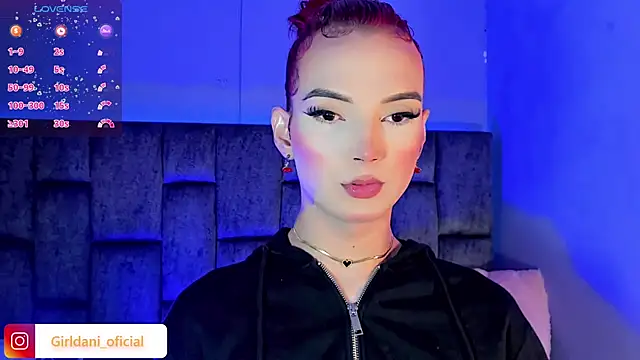 Snapshot of Liittle_foxxxy chatting on March 5, 3:18 am Liittle foxxxy online show from March 5, 3:18 am