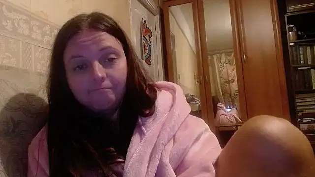 Snapshot of CatMelissa chatting on September 24, 10:27 pm CatMelissa online show from September 24, 10:27 pm