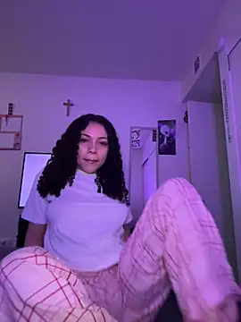 ladylavish online show from February 7, 4:53 am