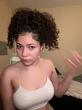 ladylavish online show from December 5, 7:54 am