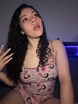 ladylavish online show from December 18, 4:06 am