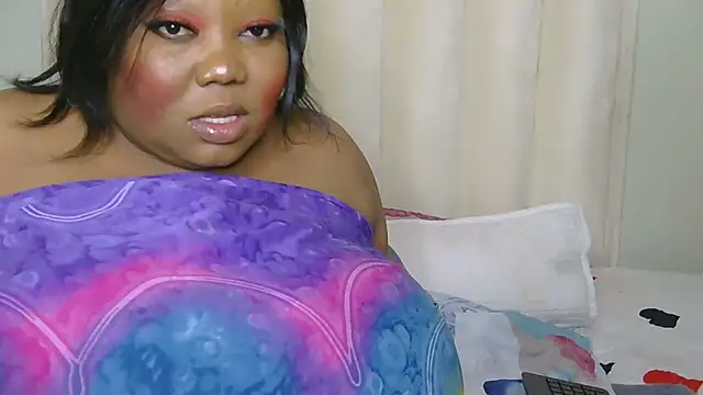 DAIRYBELLELIZxx online show from February 15, 1:39 am