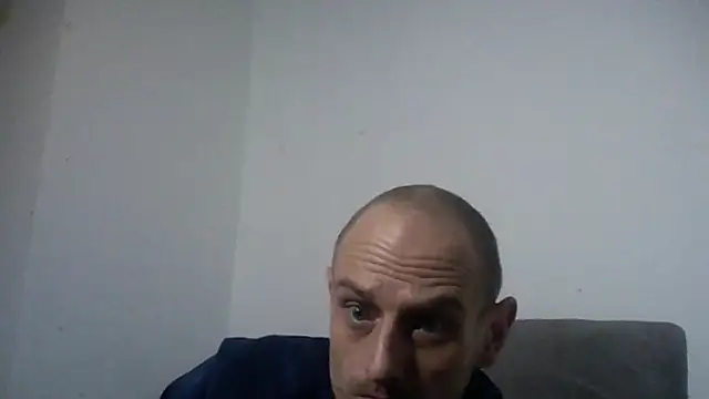 Snapshot of Bdsmslavebi chatting on February 3, 3:53 am Bdsmslavebi online show from February 3, 3:53 am