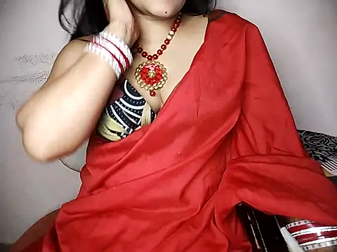 Snapshot of karishma chatting on October 15, 2:03 pm karishma online show from October 15, 2:03 pm