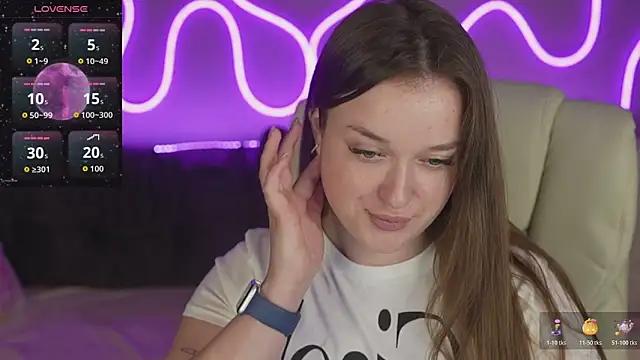 DonnaLustt online show from November 2, 10:15 pm