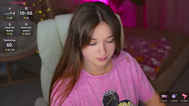 DonnaLustt online show from April 12, 5:54 am